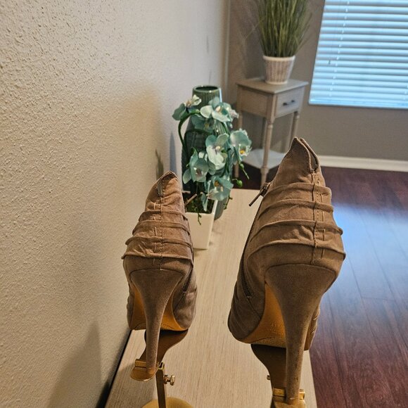 NINE WEST WOMEN'S HEELS SIZE 10 - Picture 4 of 4